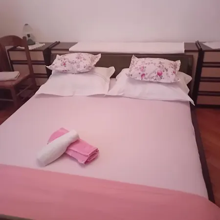 شقة Dioklecijan